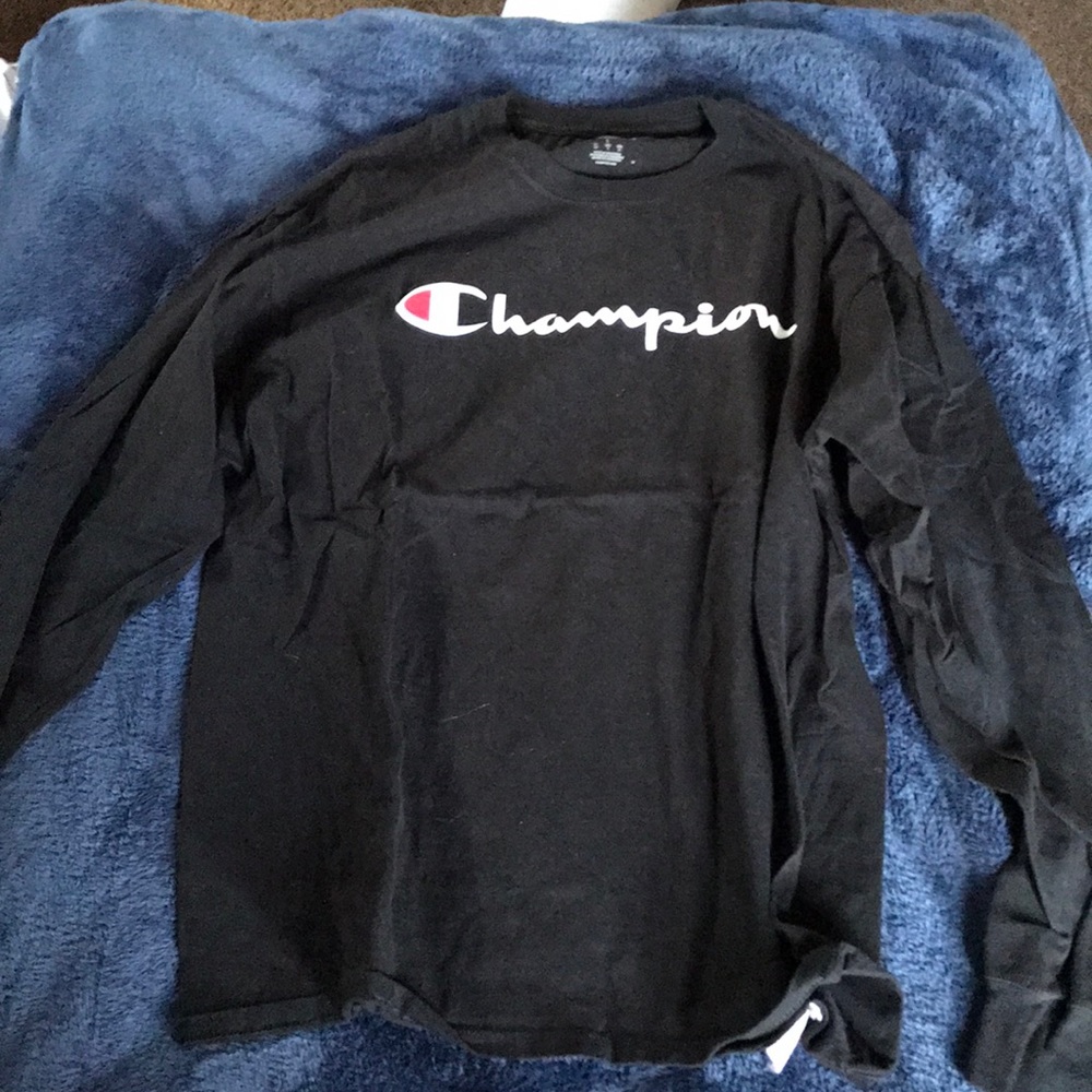 Black champion long sleeve T-shirt